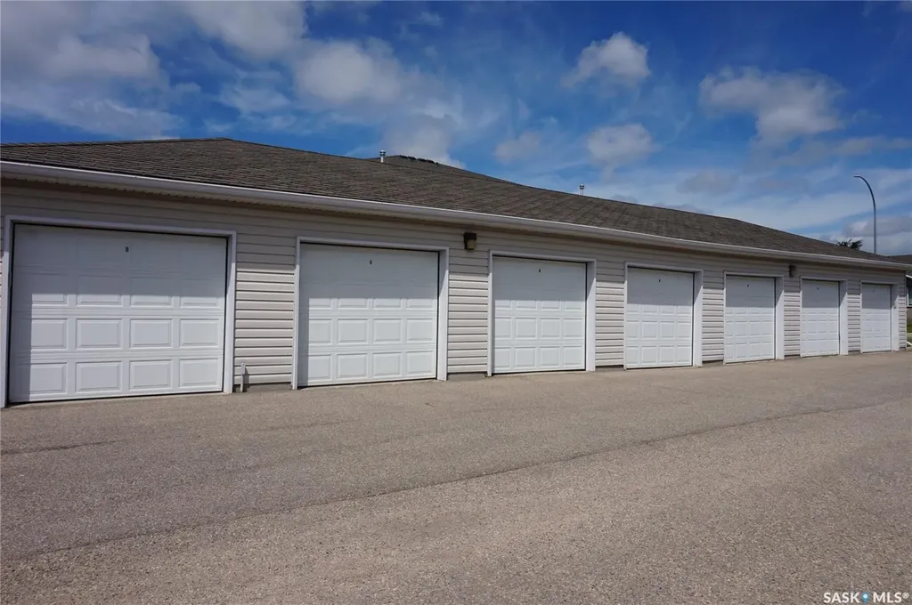 4080 Buckingham Drive E Regina SK S4V 3E9