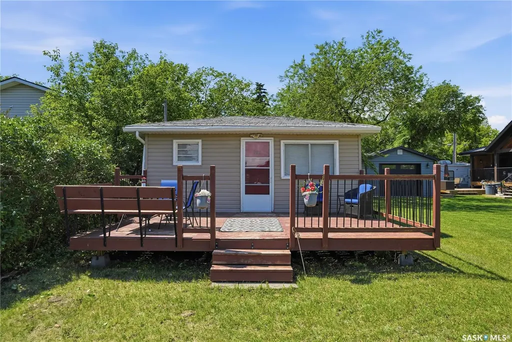 982 Terry Street Cochin SK S0L 0M0