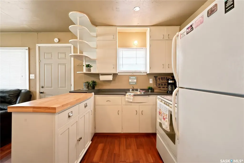 982 Terry Street Cochin SK S0L 0M0