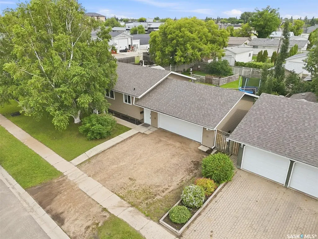 418 North Railway Street Warman SK S0K 4S0