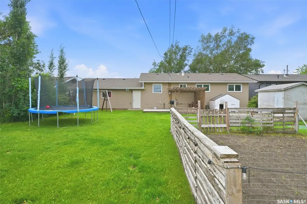 418 North Railway Street Warman SK S0K 4S0
