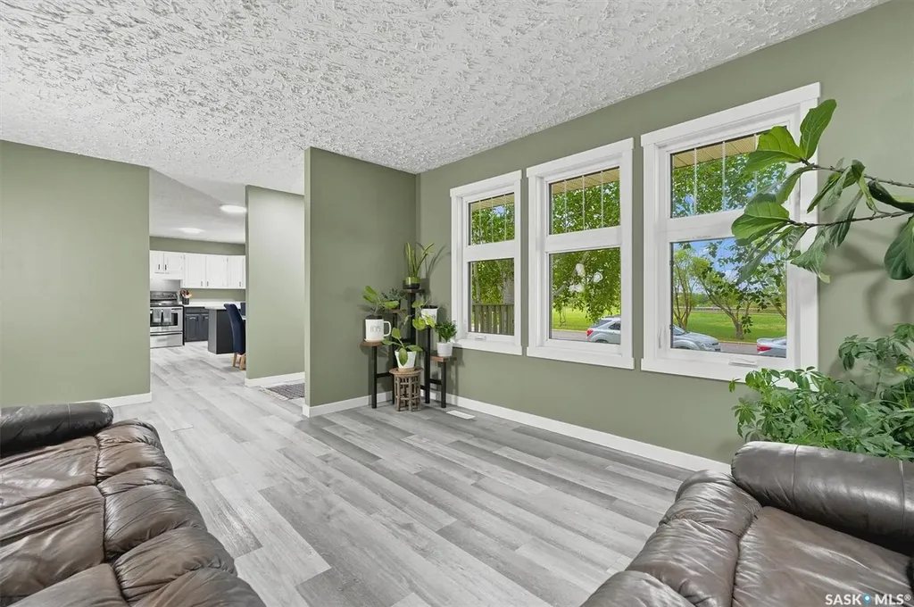 418 North Railway Street Warman SK S0K 4S0