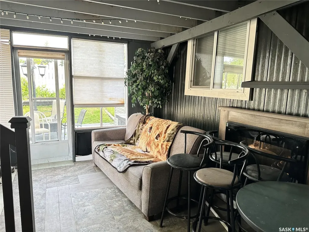 1035 Boychuk Drive Saskatoon SK S7H 5B2