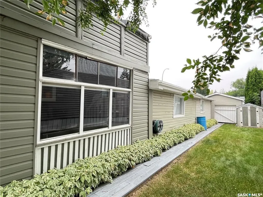 1035 Boychuk Drive Saskatoon SK S7H 5B2