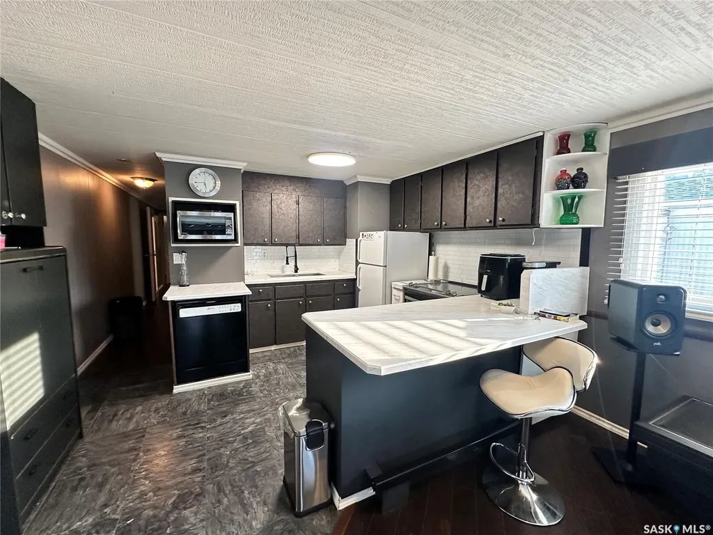 1035 Boychuk Drive Saskatoon SK S7H 5B2
