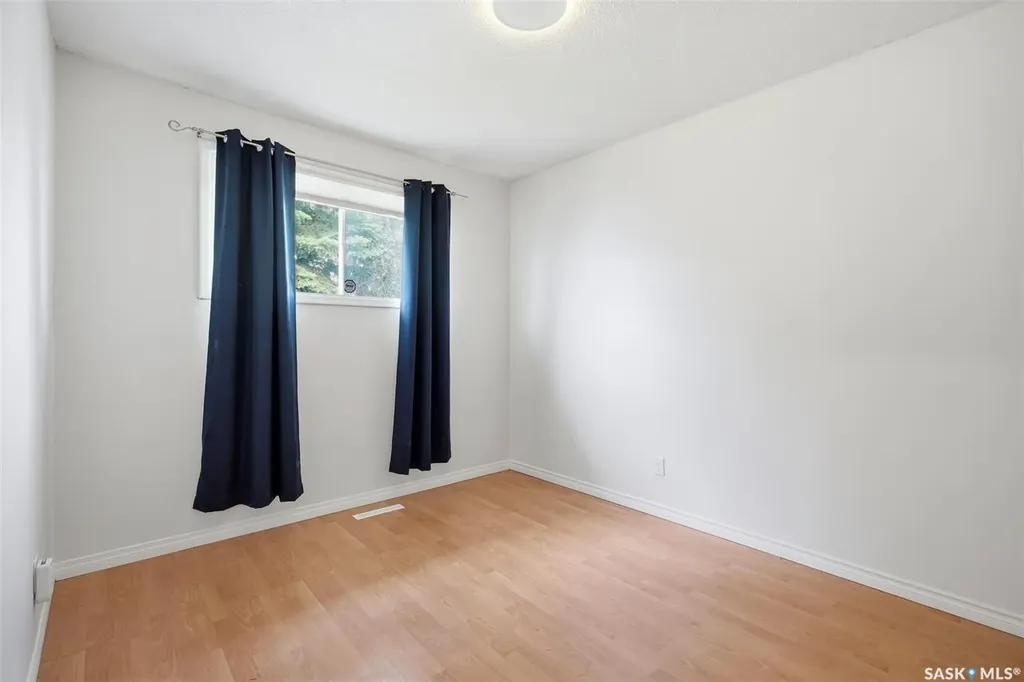 441 Vancouver Avenue N Saskatoon SK S7L 4J8