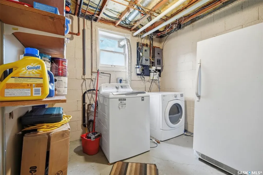 441 Vancouver Avenue N Saskatoon SK S7L 4J8