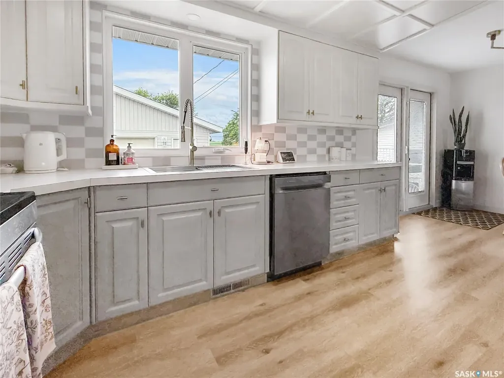 11 Hayward Place Swift Current SK S9H 3Z9