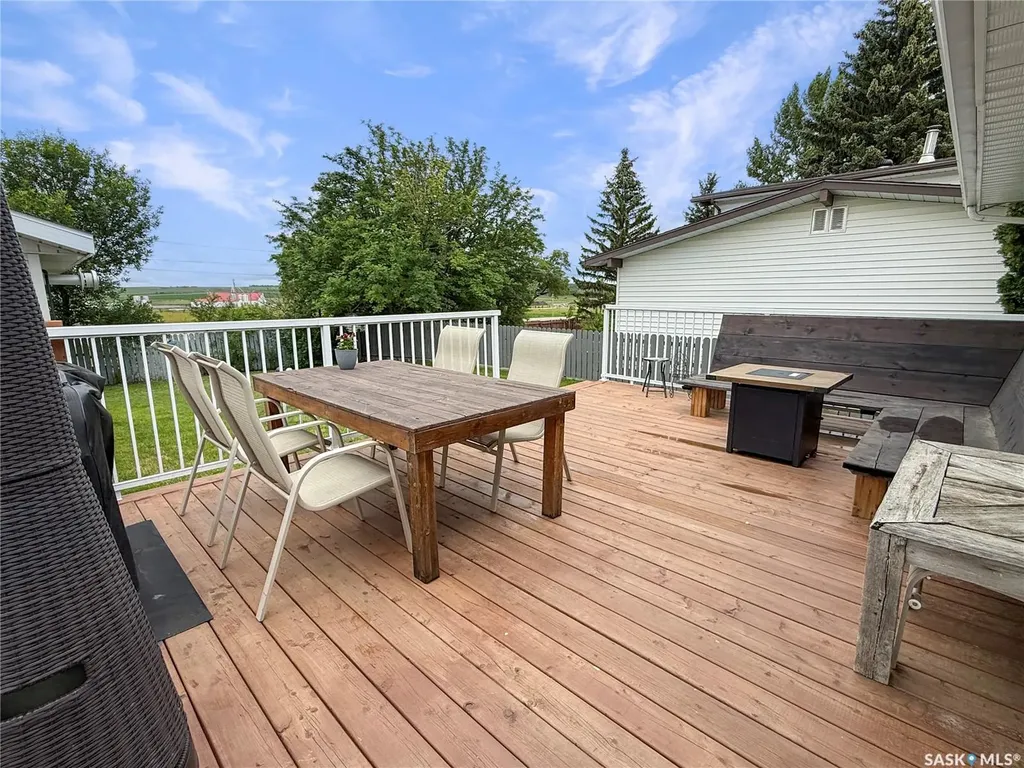 11 Hayward Place Swift Current SK S9H 3Z9