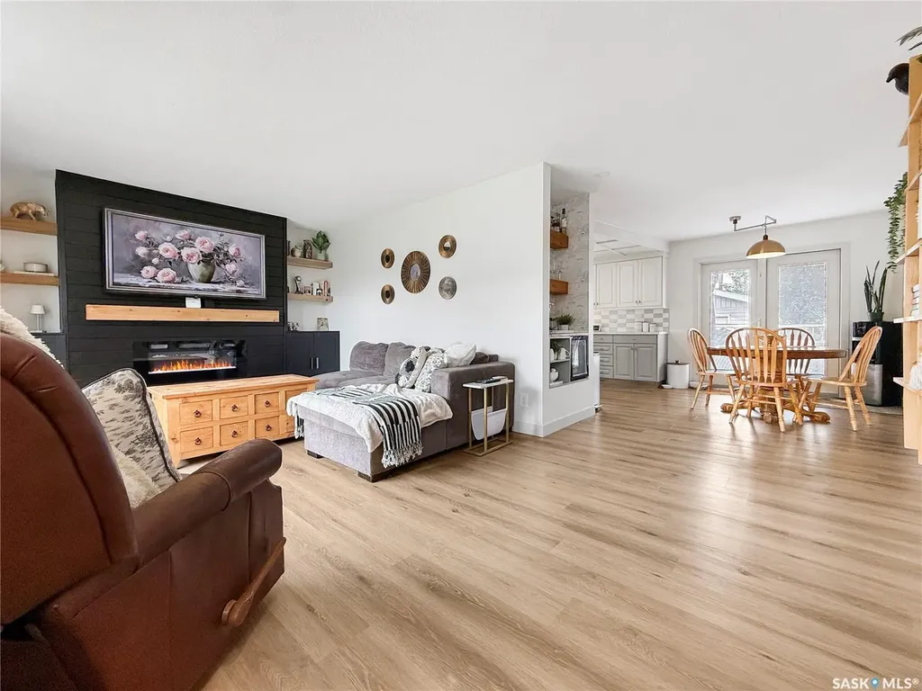 11 Hayward Place Swift Current SK S9H 3Z9