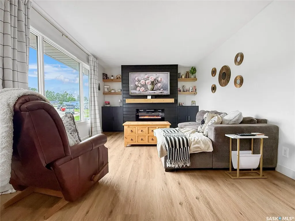 11 Hayward Place Swift Current SK S9H 3Z9