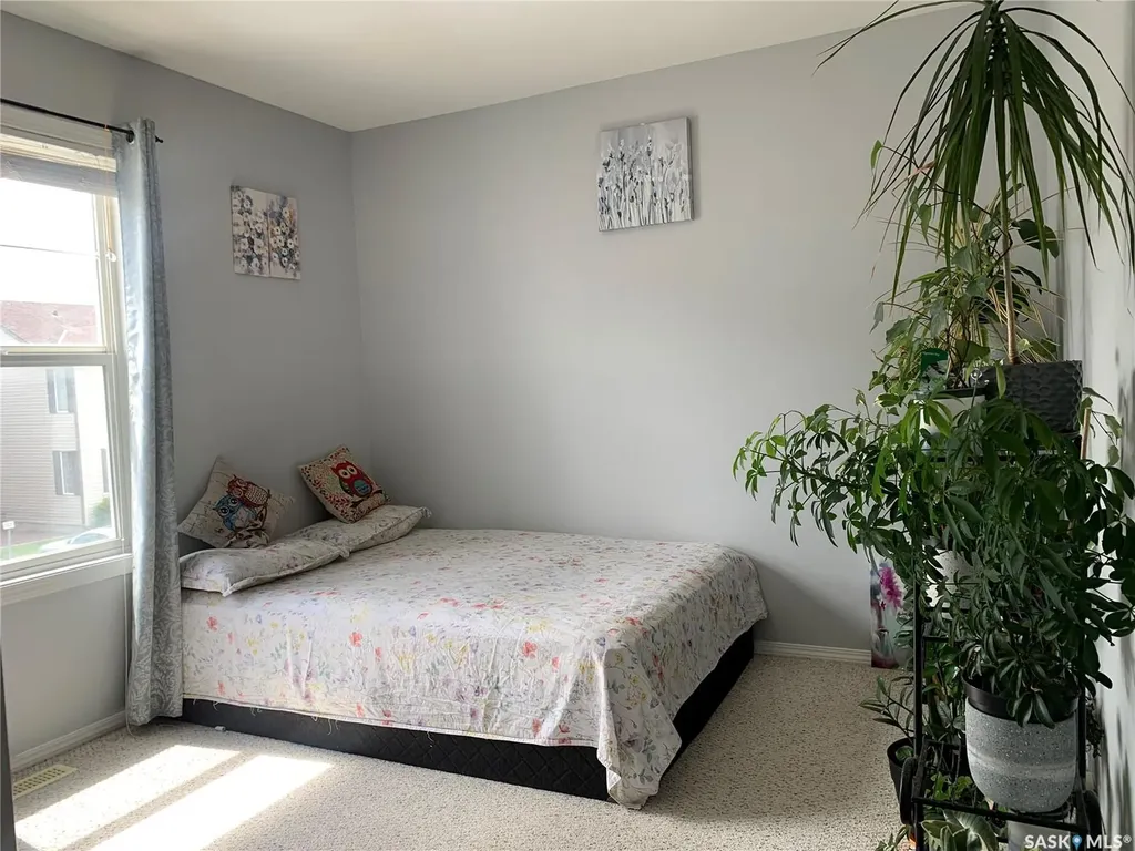 135 Pawlychenko Lane Saskatoon SK S7V 1K2