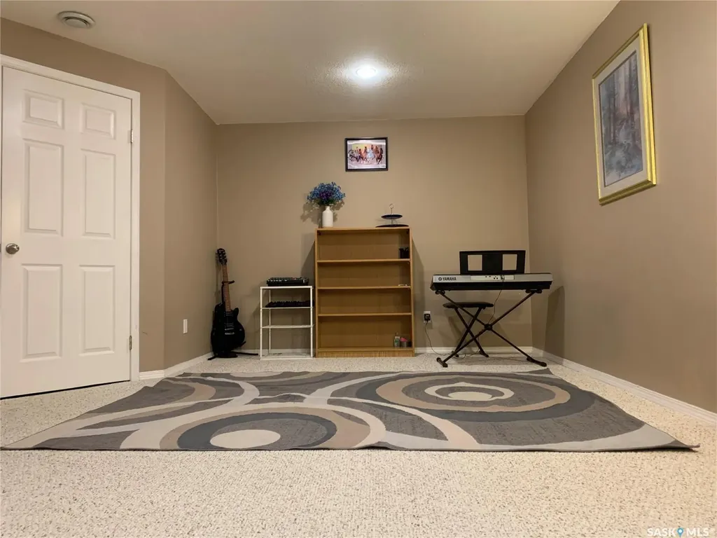 135 Pawlychenko Lane Saskatoon SK S7V 1K2
