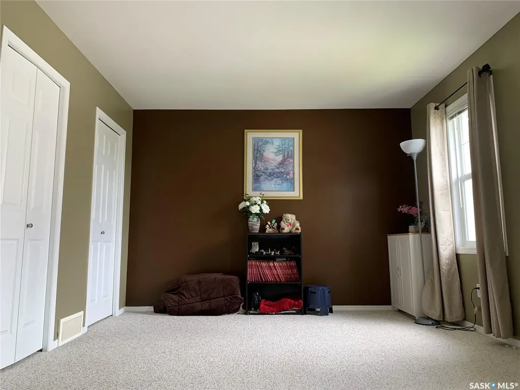 135 Pawlychenko Lane Saskatoon SK S7V 1K2