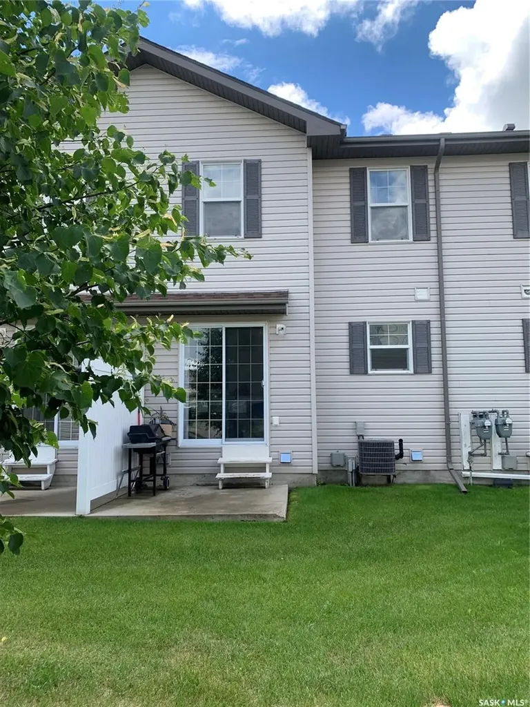 135 Pawlychenko Lane Saskatoon SK S7V 1K2