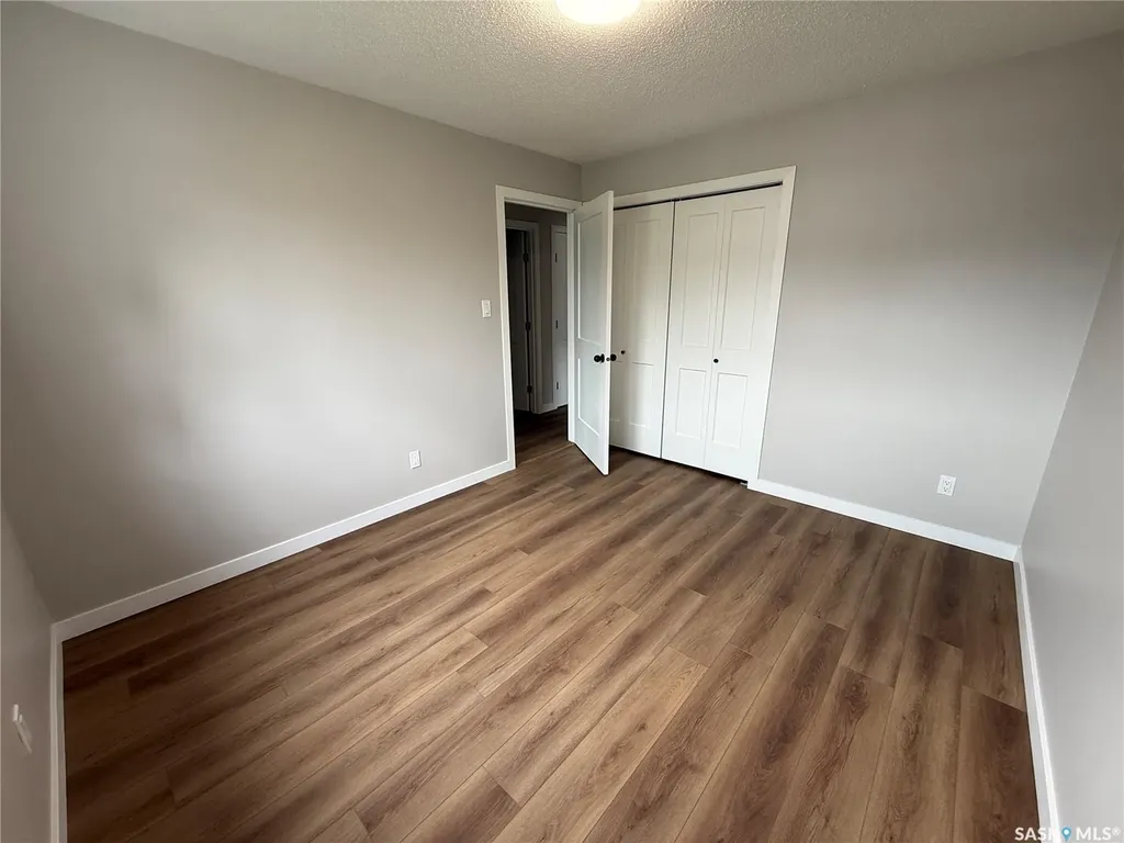 261 Bean Crescent Weyburn SK S4H 3A3
