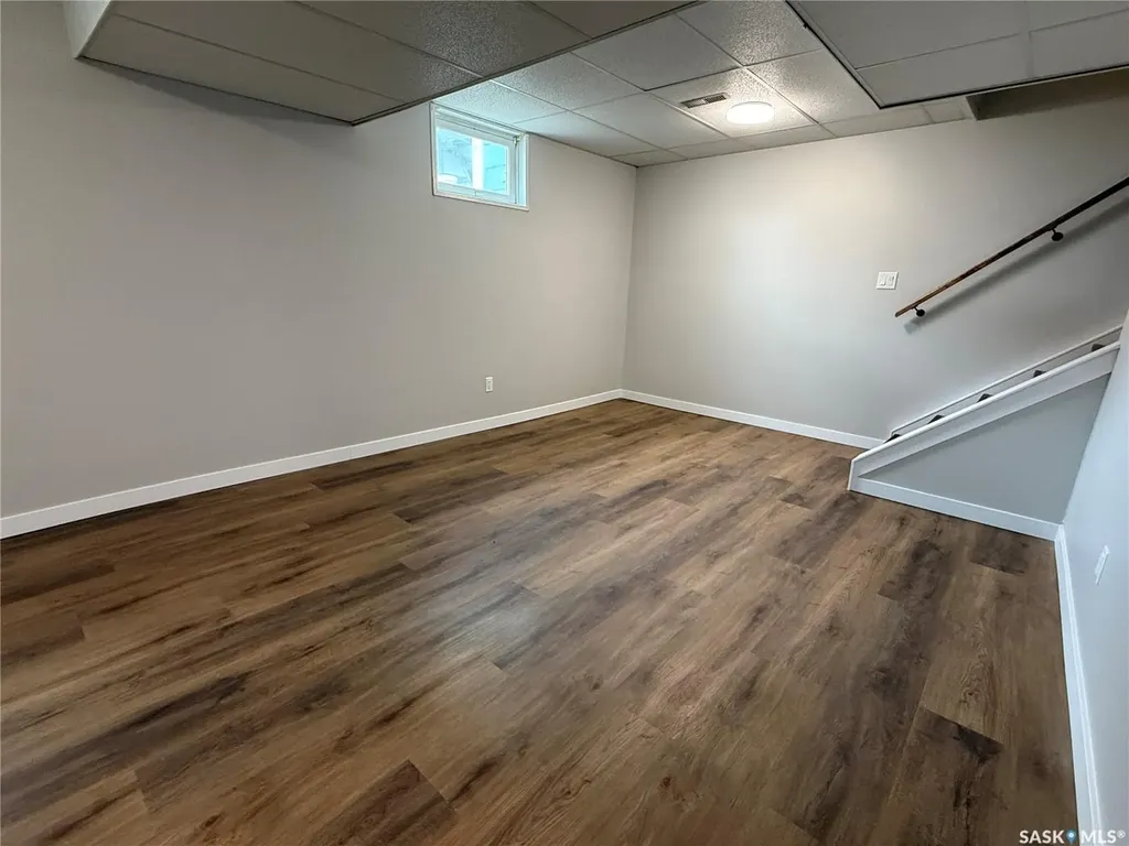 261 Bean Crescent Weyburn SK S4H 3A3