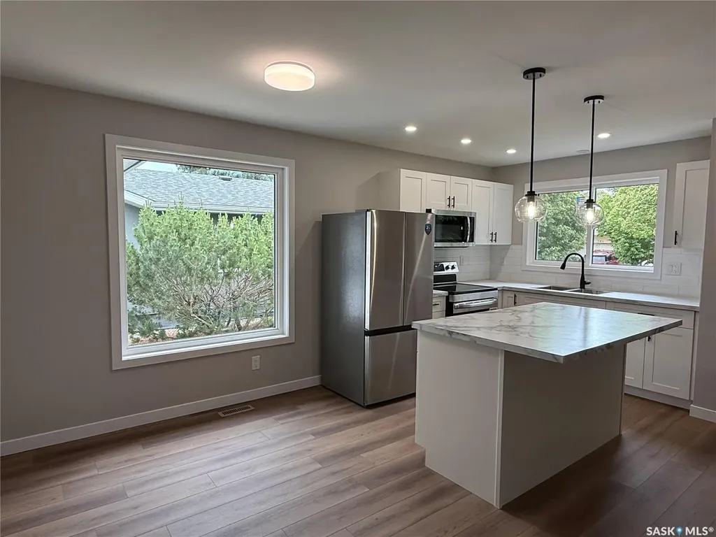 261 Bean Crescent Weyburn SK S4H 3A3
