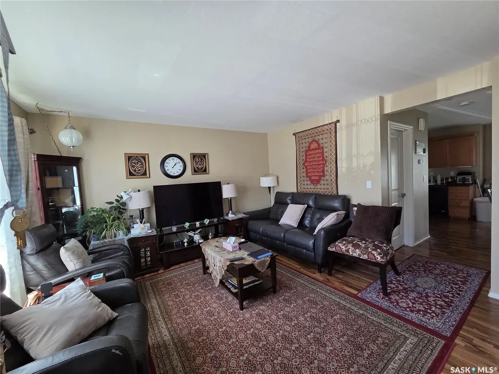 303 Slimmon Place Saskatoon SK S7V 0A8