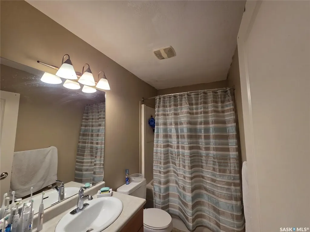 303 Slimmon Place Saskatoon SK S7V 0A8