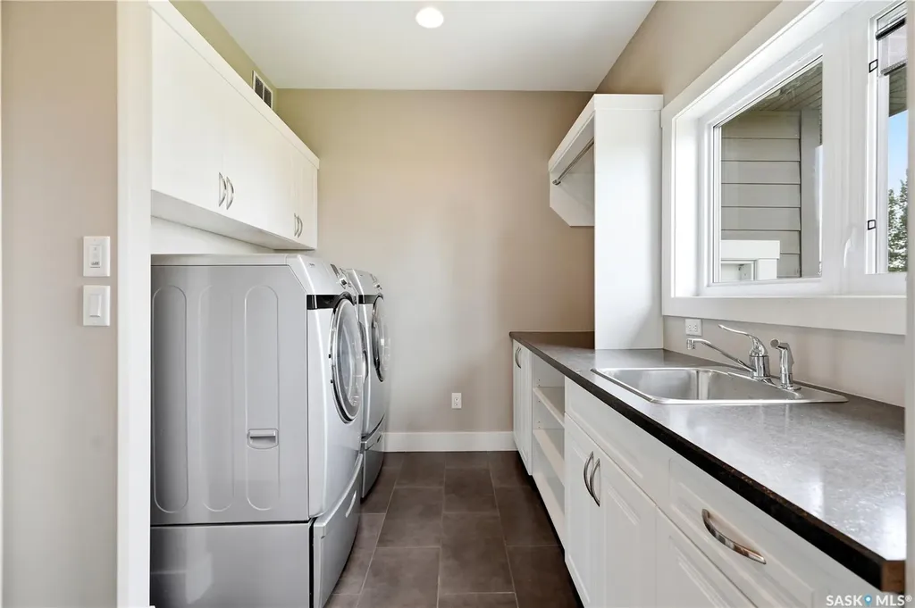 102 Rudy Lane Outlook SK S0L 2N0