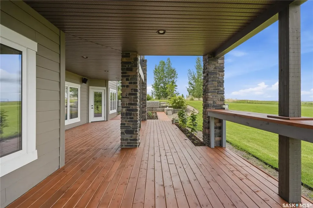 102 Rudy Lane Outlook SK S0L 2N0