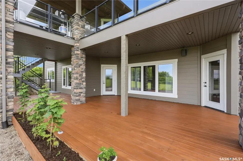102 Rudy Lane Outlook SK S0L 2N0