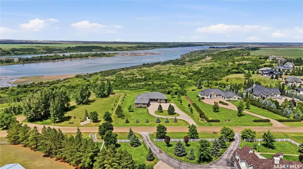 102 Rudy Lane Outlook SK S0L 2N0