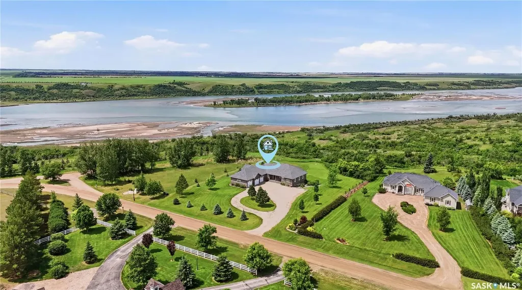 102 Rudy Lane Outlook SK S0L 2N0