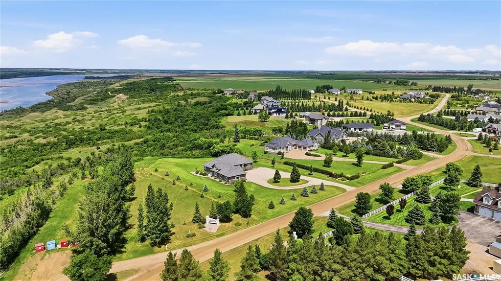 102 Rudy Lane Outlook SK S0L 2N0
