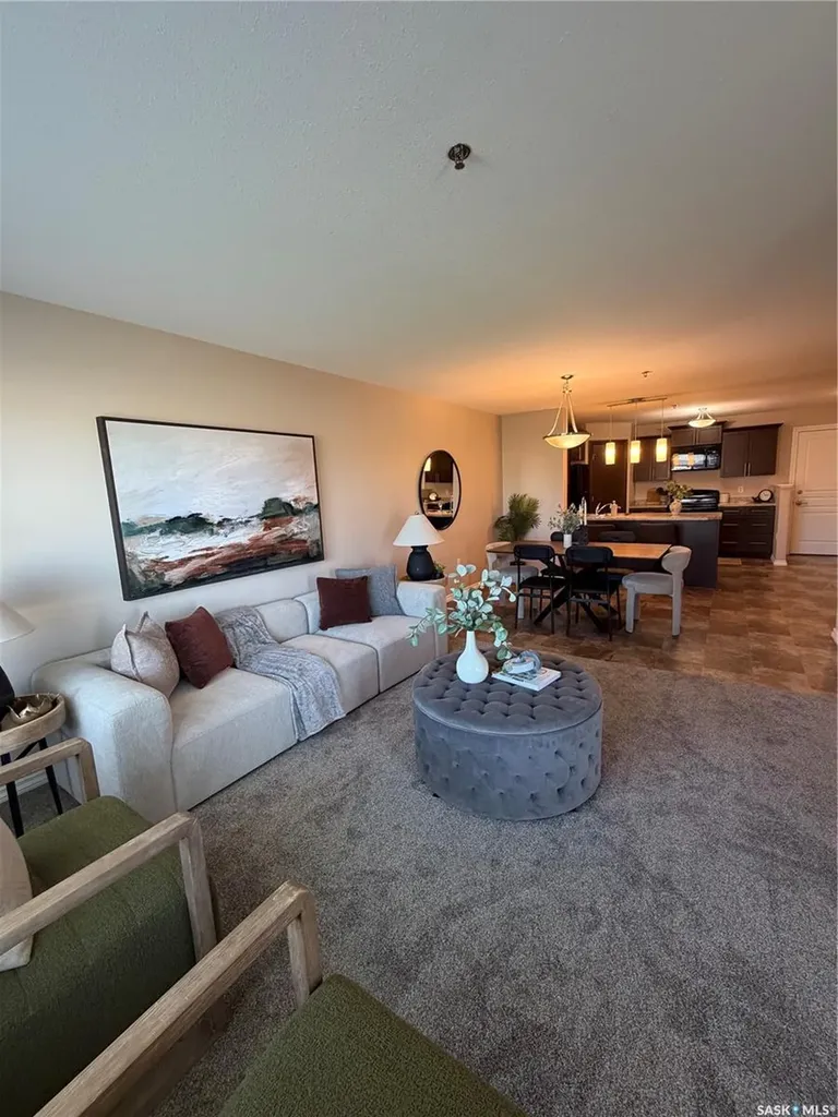 1621 Dakota Drive Regina SK S4Z 0A8