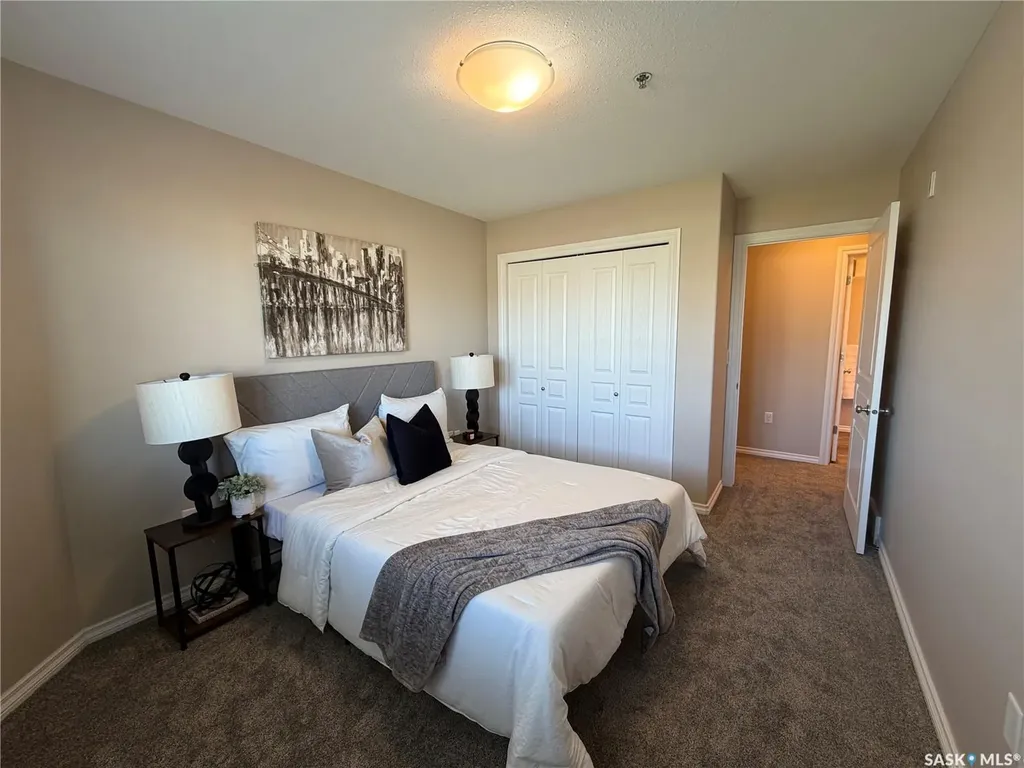 1621 Dakota Drive Regina SK S4Z 0A8