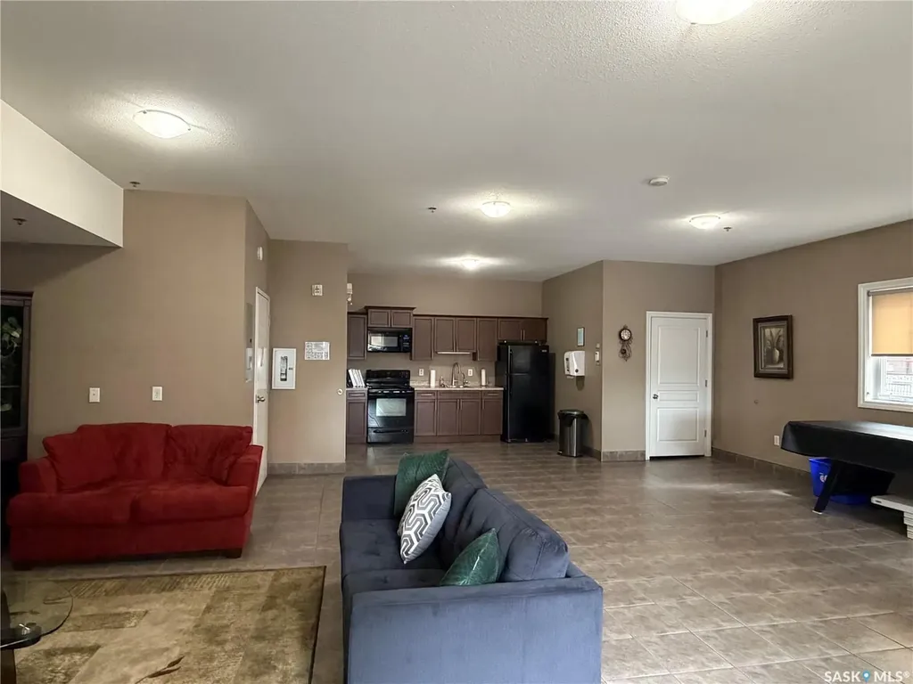 1621 Dakota Drive Regina SK S4Z 0A8