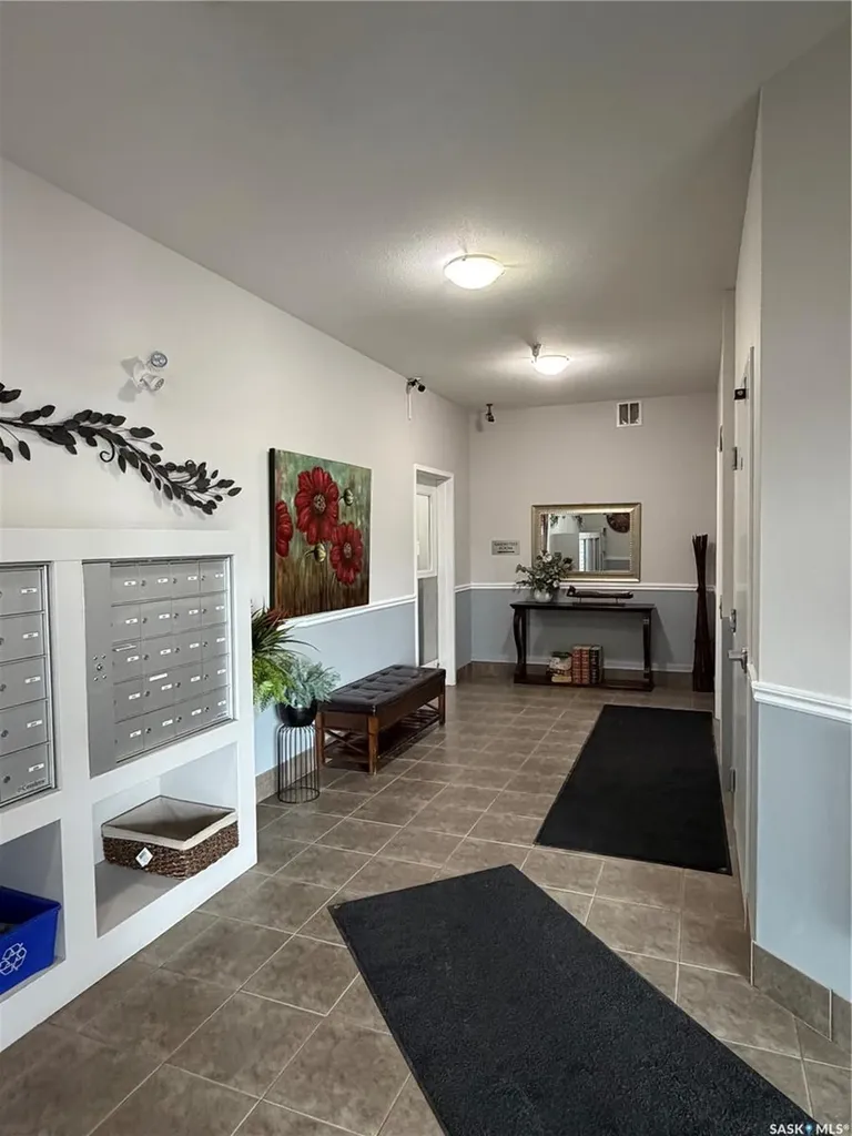 1621 Dakota Drive Regina SK S4Z 0A8