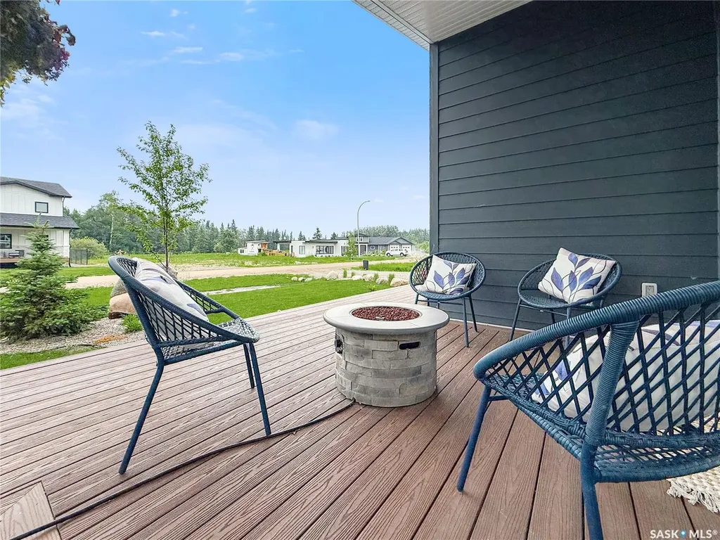 12 Eagle Crescent Candle Lake SK S0J 3E0