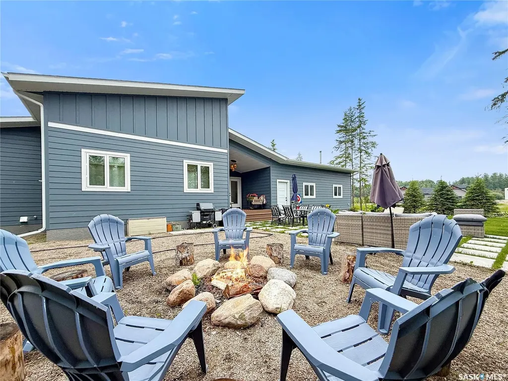 12 Eagle Crescent Candle Lake SK S0J 3E0