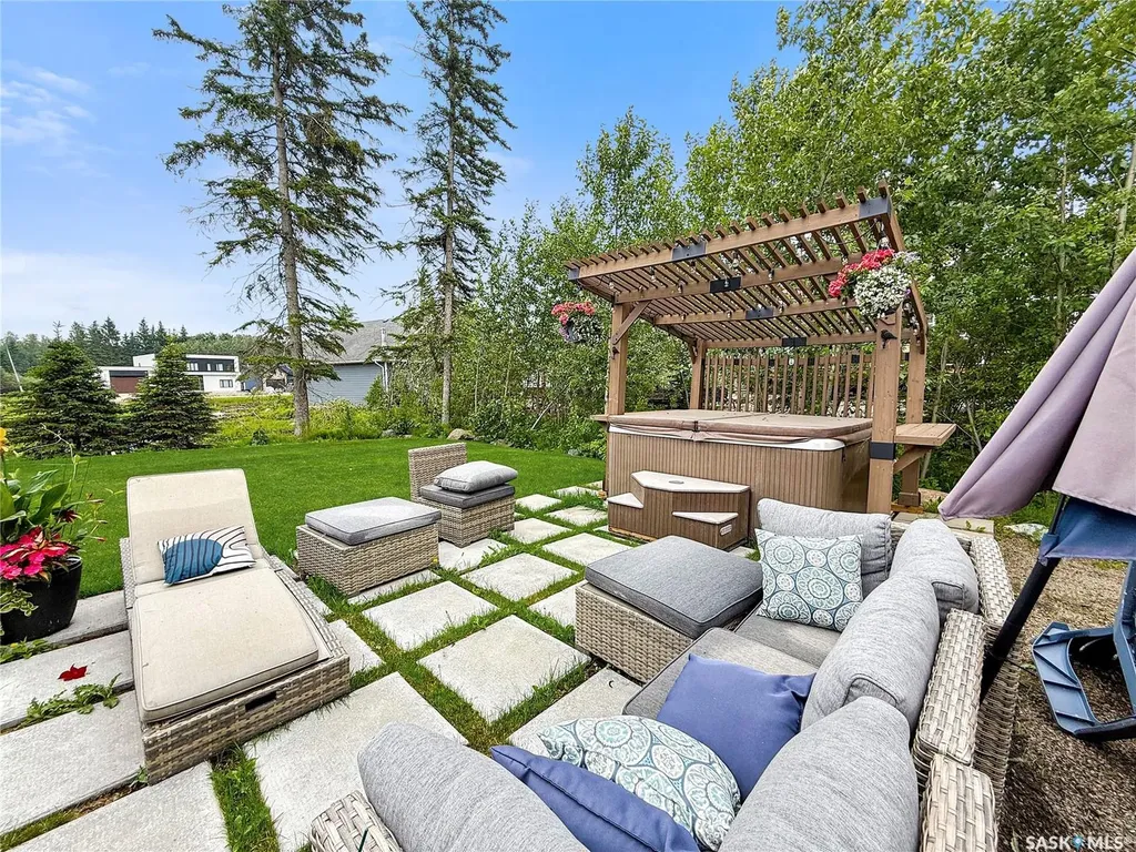 12 Eagle Crescent Candle Lake SK S0J 3E0