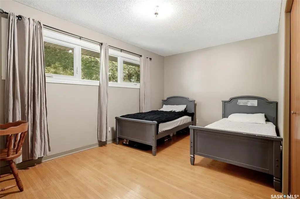 24 Davidson Crescent Regina SK S4S 4S9