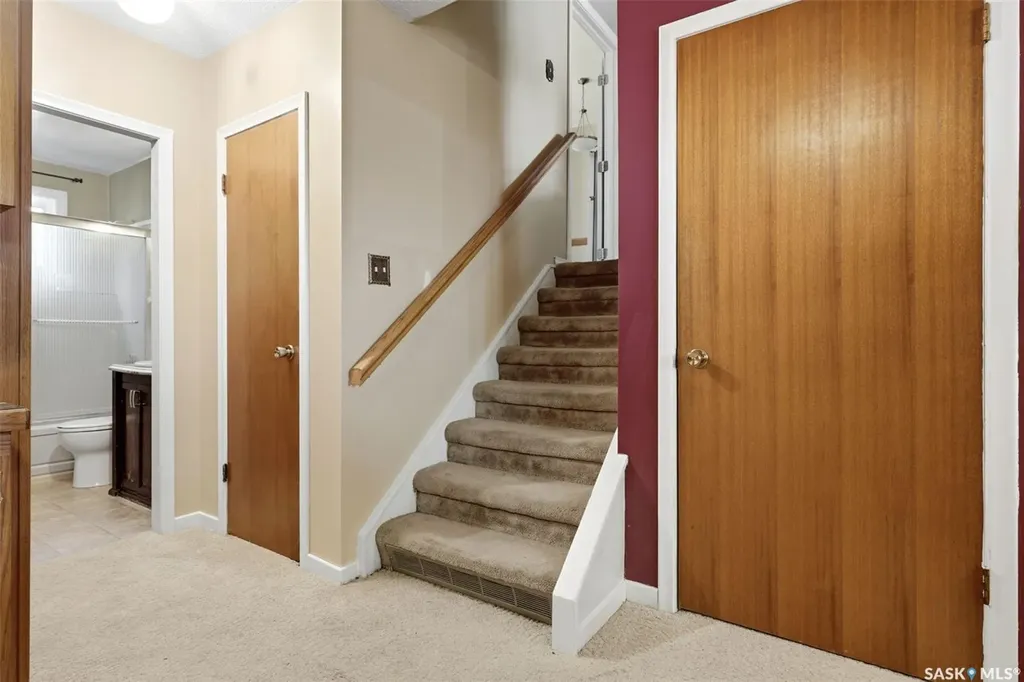 24 Davidson Crescent Regina SK S4S 4S9