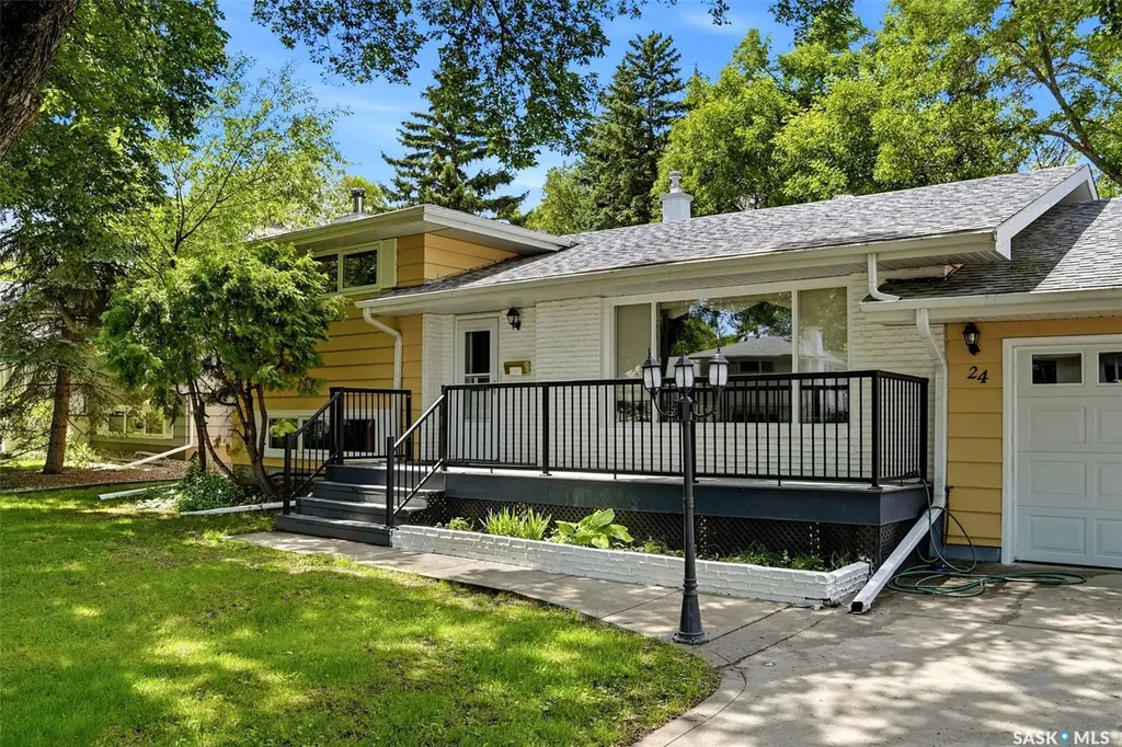 24 Davidson Crescent Regina SK S4S 4S9