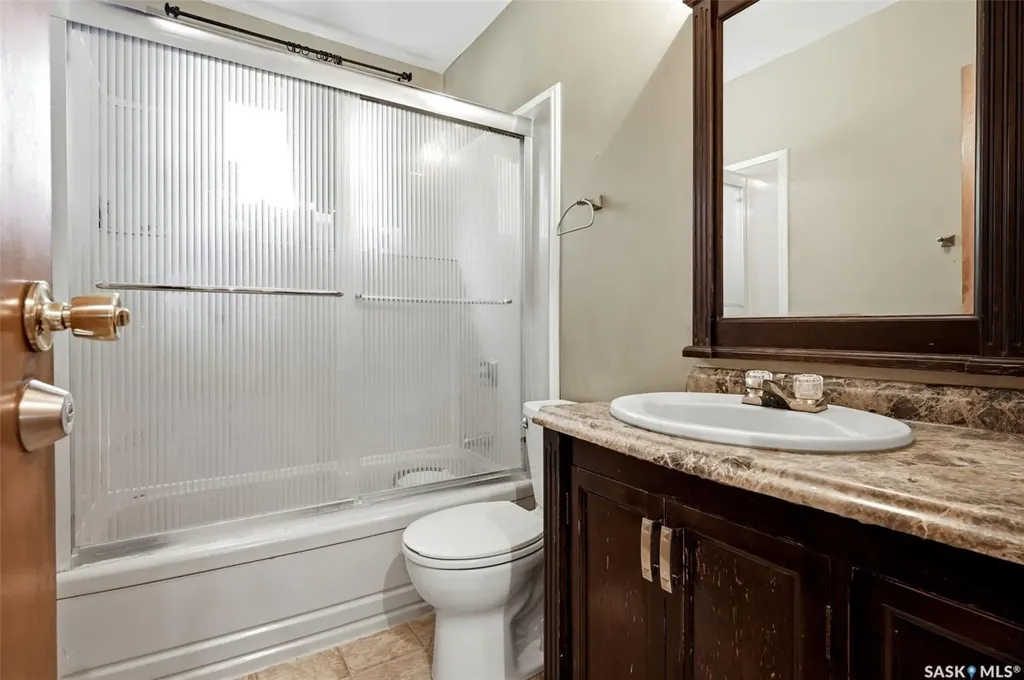 24 Davidson Crescent Regina SK S4S 4S9
