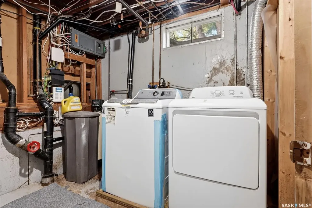 24 Davidson Crescent Regina SK S4S 4S9