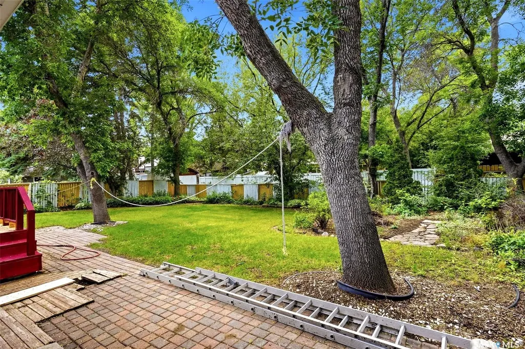 24 Davidson Crescent Regina SK S4S 4S9