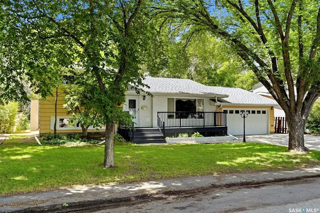 24 Davidson Crescent Regina SK S4S 4S9