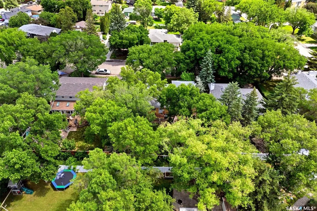 24 Davidson Crescent Regina SK S4S 4S9