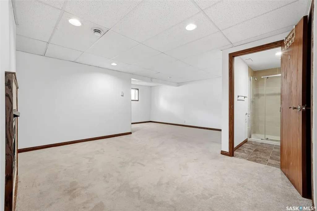 3151 Jenkins Drive E Regina SK S4N 6X4