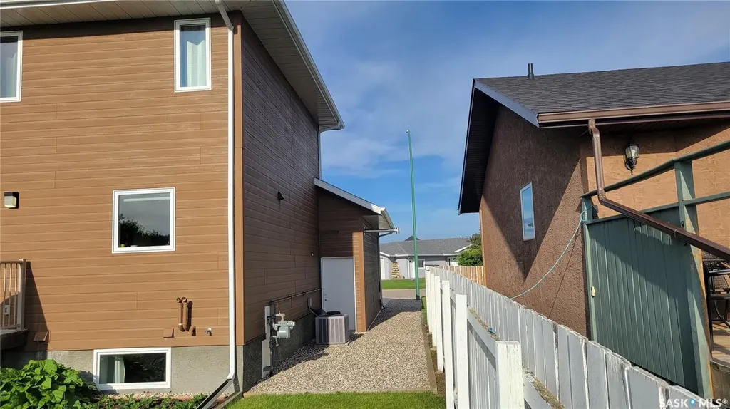 108 Coventry Crescent Nipawin SK S0E 1E0