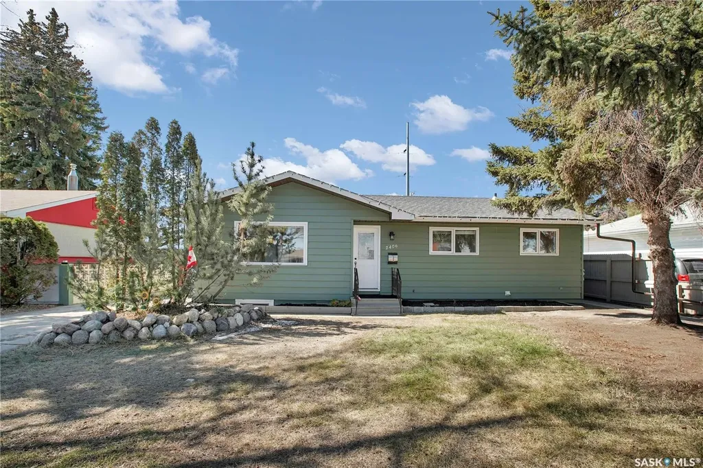 2406 Preston Avenue S Saskatoon SK S7J 2G4