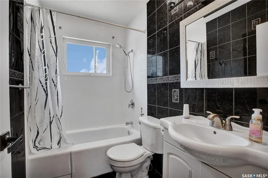 2406 Preston Avenue S Saskatoon SK S7J 2G4