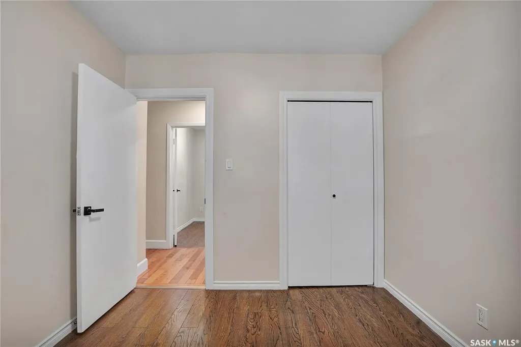 2406 Preston Avenue S Saskatoon SK S7J 2G4